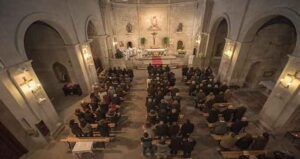 Baixen els catòlics a Barcelona però es manté l’assistència a missa