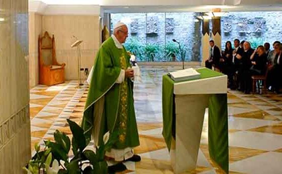 El Papa anima els diplomàtics a "construir una cultura del diàleg per reconèixer l'altre com un interlocutor vàlid"
