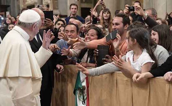 El Papa anima els joves a preguntar-se cadascú "per a qui sóc jo"