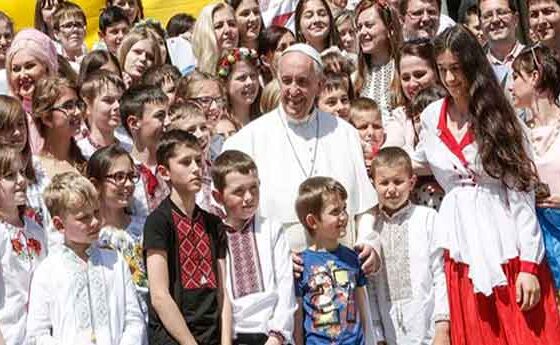 El Papa assegura que "ignorar els pobres és menysprear Déu" i denuncia l´acumulació de riqueses en mans d´uns pocs