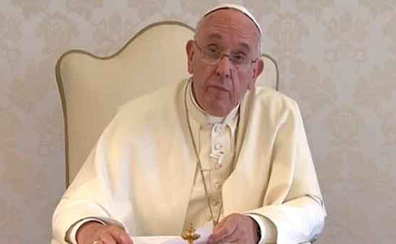 El Papa critica aquells països que "gasten molts diners per proporcionar armes als combatents mentre parlen de pau"
