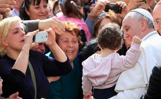 El Papa demana al miler de missioners de la Misericòrdia que "consolin el pecador amb la força de la compassió"
