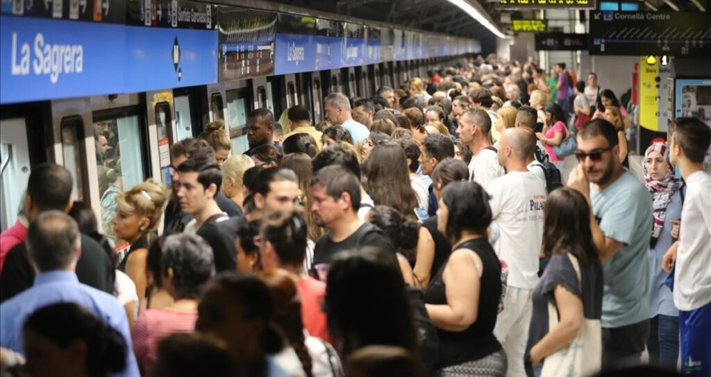 El dret de vaga es regula pels serveis mínims i la negociació