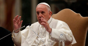 Francesc denuncia la hipocresia de parlar de pau i vendre armes