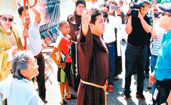 Impedeixen que se celebri una Missa en memòria dels emigrants assassinats a Mèxic