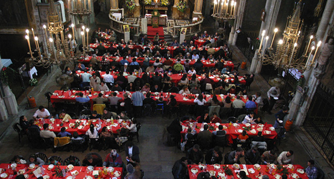 La Comunitat de Sant’Egidio fa una crida al voluntariat pel Dinar de Nadal amb els pobres