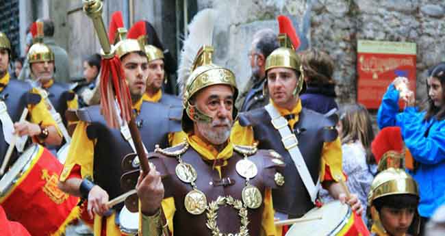 Presentació dels actes del 75è aniversari dels Manaies de Girona