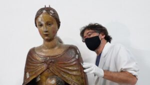 S’ha iniciat el procés de restauració de la imatge de la Mare de Déu de la Mercè
