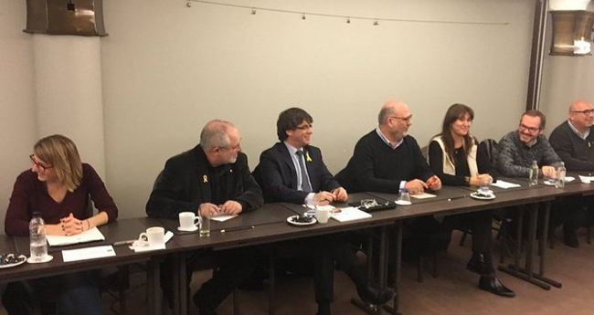 Situació entre "embolic independentista" i "joc il·legal de l'Estat"