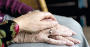 Un treball de «Catalunya Cristiana» sobre la soledat de la gent gran reconegut amb un accèssit als Premis Fundació DomusVi