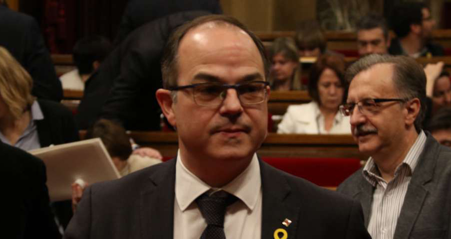 Una investidura "sense entusiasme i sense capacitat d'engrescar"