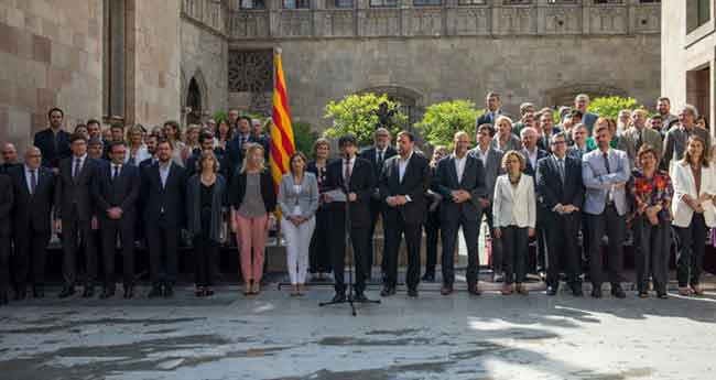 Visions oposades del referèndum: "Pas endavant" o "pas enrere"