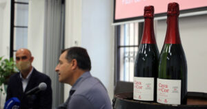 Josep Roca apadrina el Cava amb Cor de Càritas