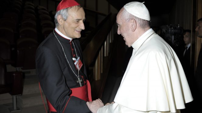 El Papa y Zuppi